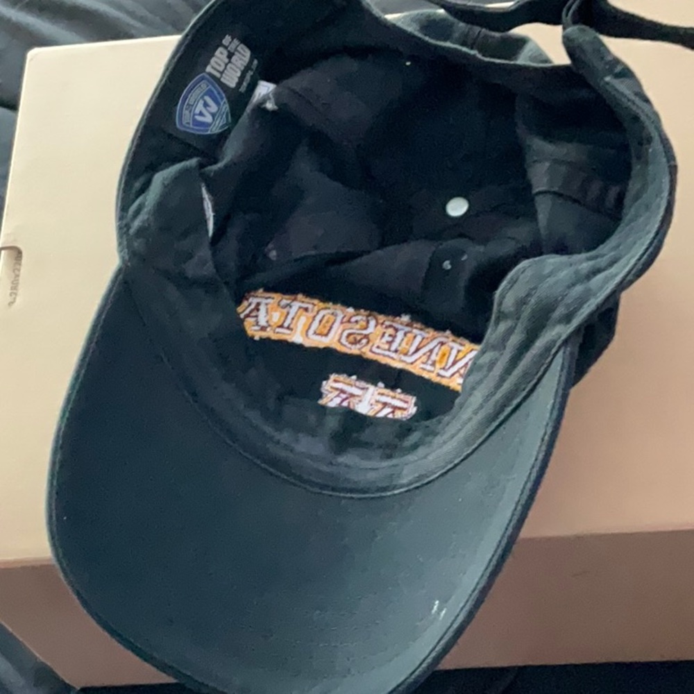 Minnesota hat - Picture 5 of 5